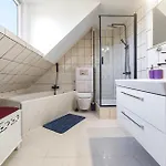 2 Bedroom In Apartament