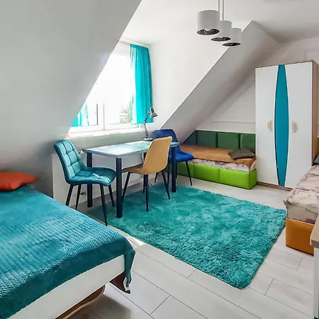 2 Bedroom Nice Apartment In Kolobrzeg Апартаменты *