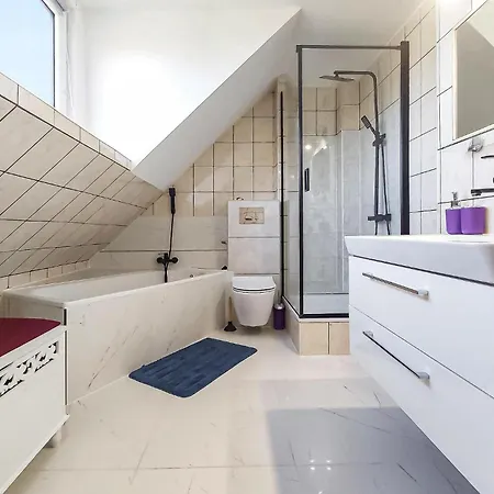 2 Bedroom In Lägenhet